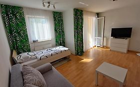 Schoene Ferienwohnung. Naehe Playmobil Und Messe Nbg